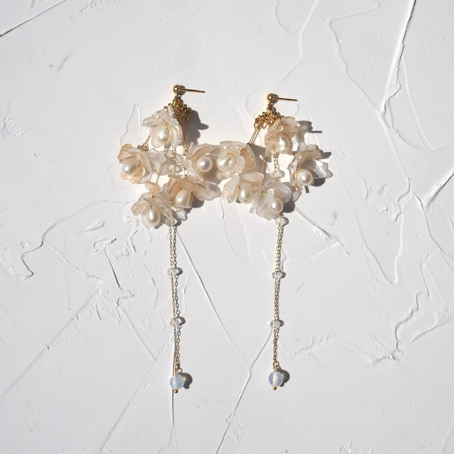 Wedding:Bloom:Chandelier