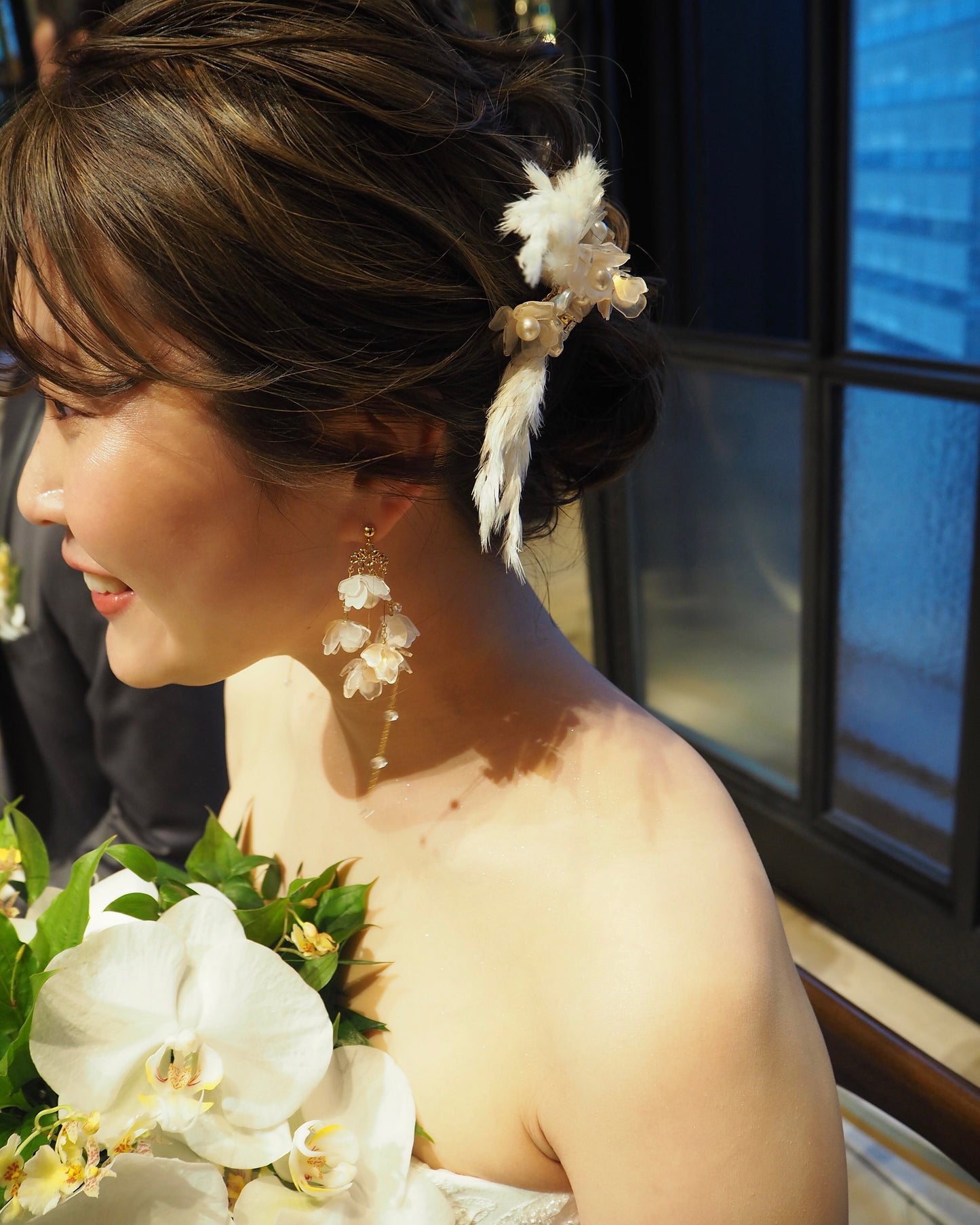 Wedding:Bloom:Chandelier