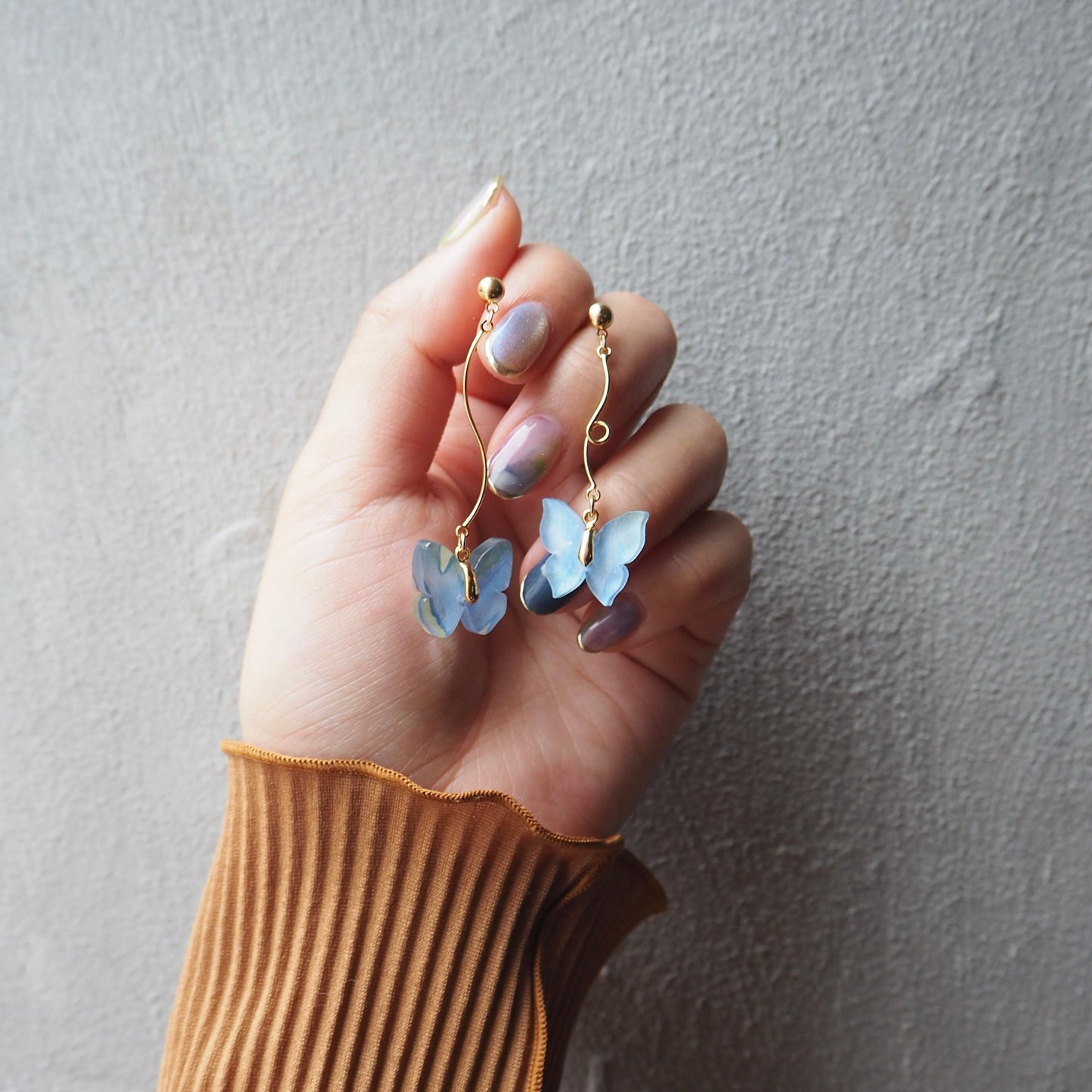 Butterfly: Wave