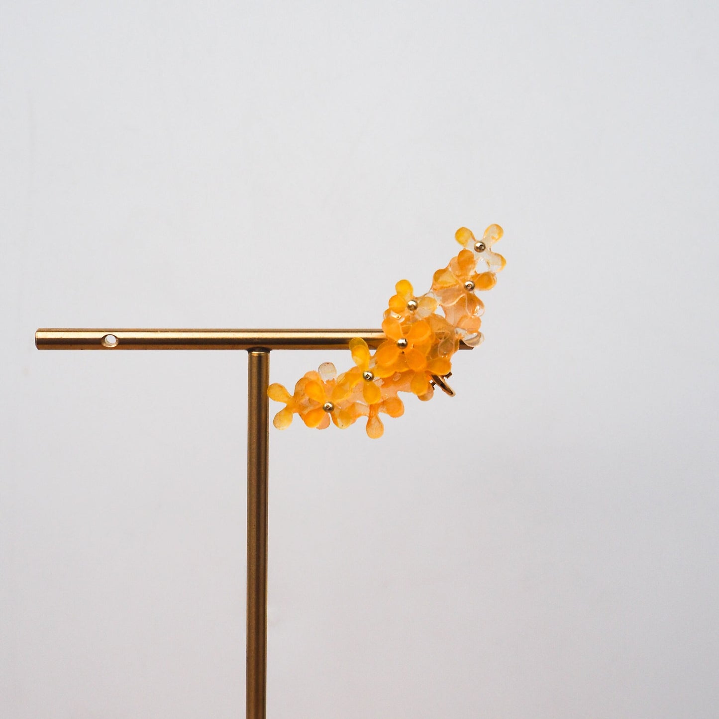 Osmanthus:Ear cuff