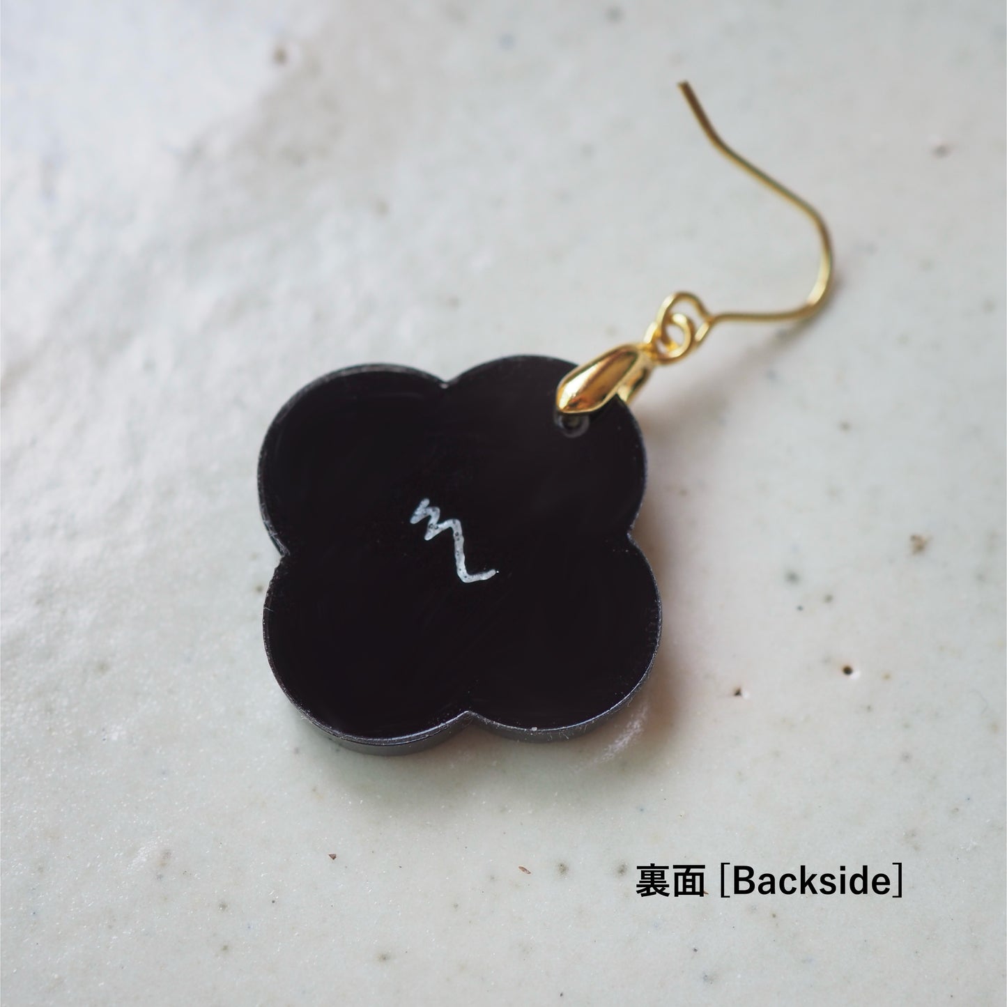 YOTSUBA：Black